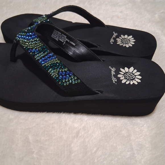 Yellow Box Black and Blue Sandals with Beaded Straps - Picture 4 of 6